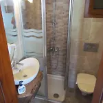 Amazon Petite Palace Konukevi