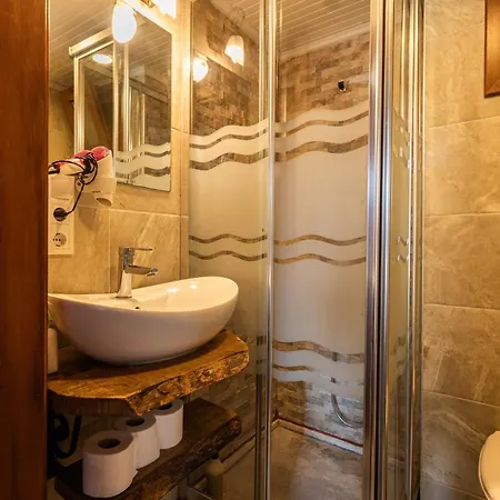 Konukevi Amazon Petite Palace 4*