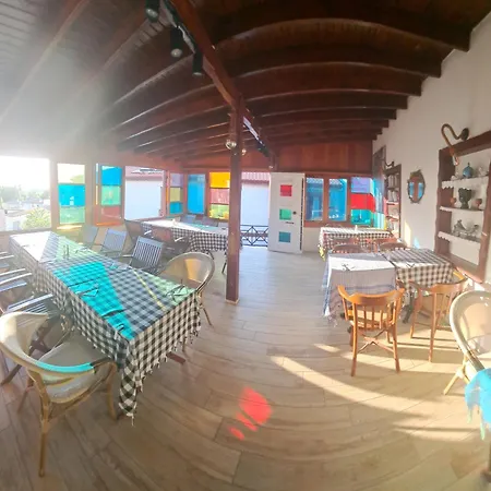 Penzion Amazon Petite Palace 4*