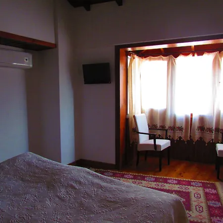 Amazon Petite Palace Σελτσούκ