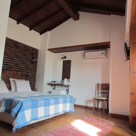 Πανσιόν Amazon Petite Palace 4*