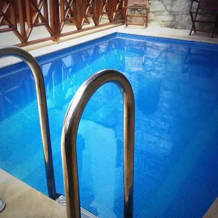 Πανσιόν Amazon Petite Palace