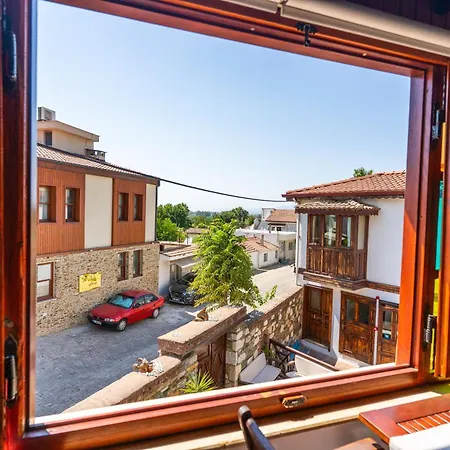 亚马逊小宫殿酒店 4*