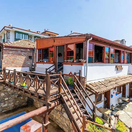 Amazon Petite Palace Πανσιόν 4*