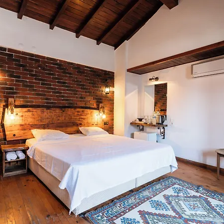 Πανσιόν Amazon Petite Palace