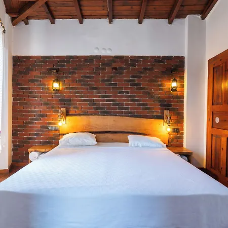 Amazon Petite Palace Πανσιόν