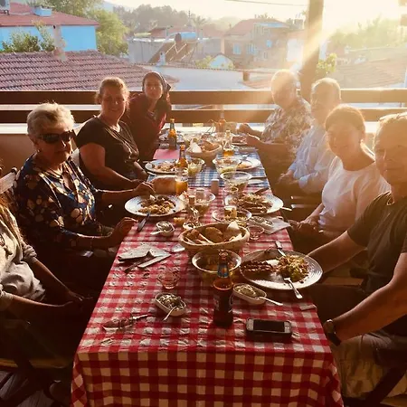 亚马逊小宫殿酒店 招待所