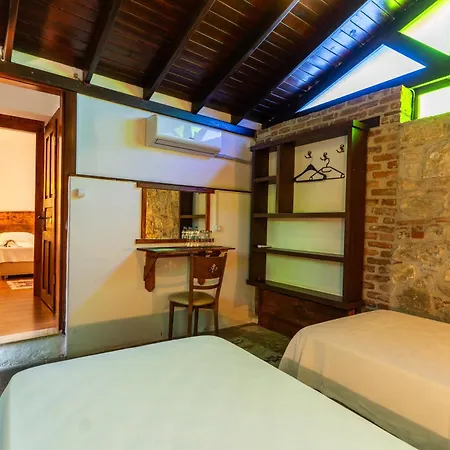 Гостевой дом Amazon Petite Palace