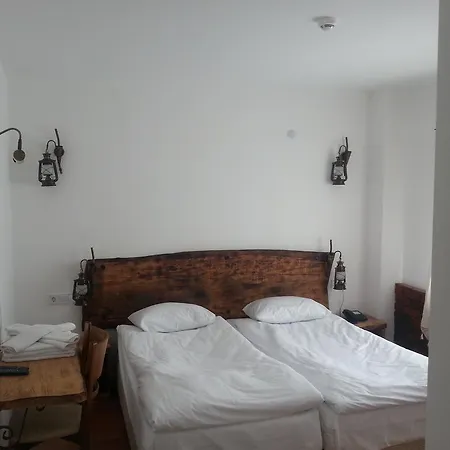 Amazon Petite Selçuk