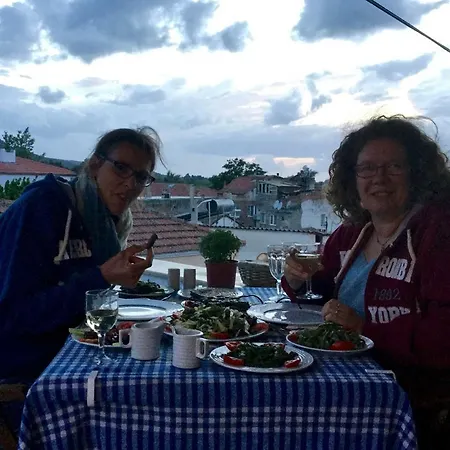 Amazon Petite Palace