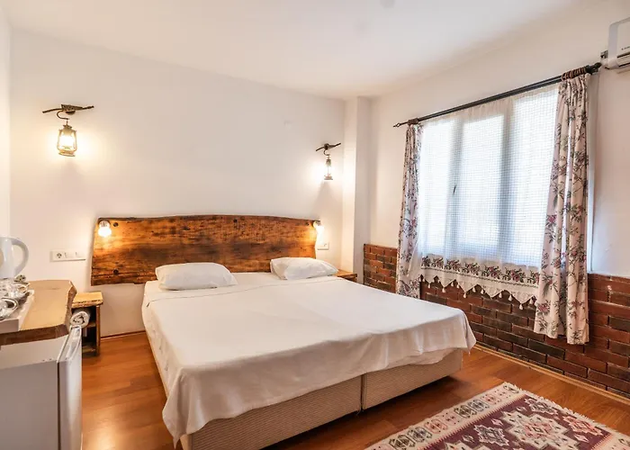 Amazon Petite Palace Сельчук