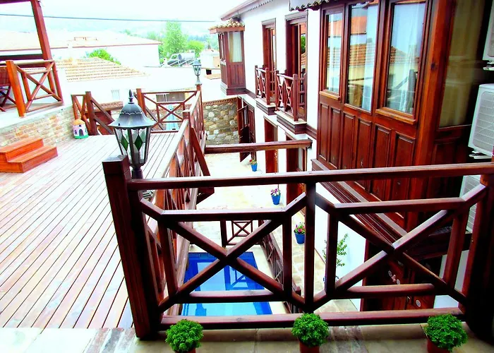 Гостевой дом Amazon Petite Palace